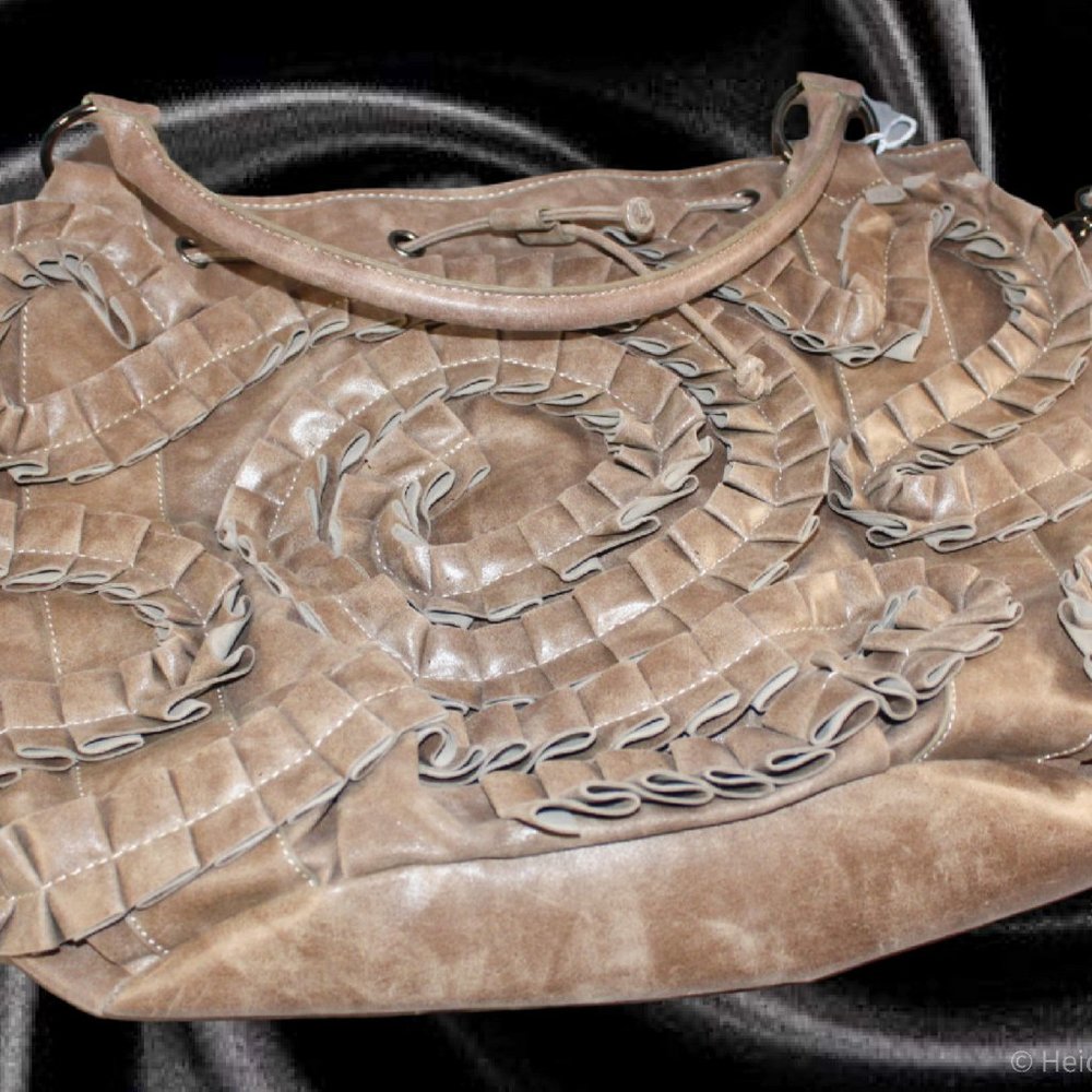Chocolate NEW YORK Swirly Crossbody Shoulder Bag L@@K Drawstring